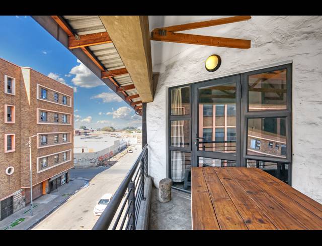 0.5 BEDROOM APARTMENT FOR SALE IN MABONENG